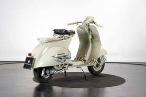 Bild 4/50 von Piaggio Vespa 150 "Struzzo" VL (1955)