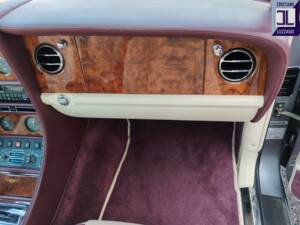 Bild 41/98 von Bentley Continental S (1995)