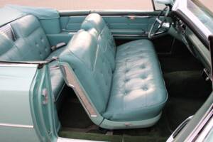 Image 14/29 of Cadillac 62 Convertible (1963)