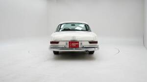 Immagine 7/15 di Mercedes-Benz 280 SE (1968)