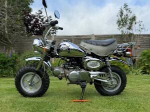 Immagine 2/35 di Honda Z 50 Monkey (2004)