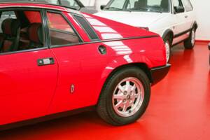 Image 11/39 of Lancia Beta Coupe 2000 i.e. (1982)
