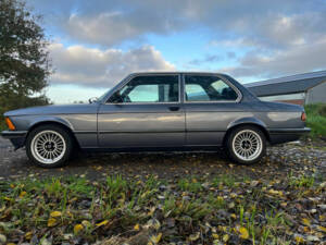 Bild 7/8 von BMW 323i (1980)