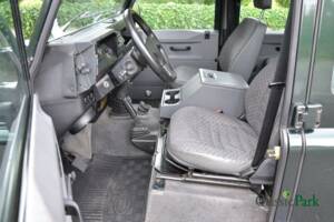 Afbeelding 9/50 van Land Rover Defender 110 Td5 (2000)