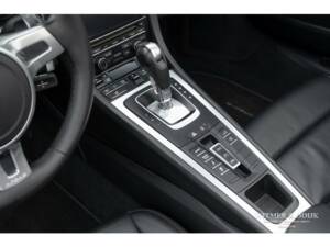 Image 17/28 de Porsche 911 Carrera S (2012)
