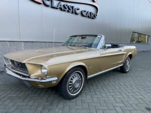 Image 2/36 of Ford Mustang 200 (1968)
