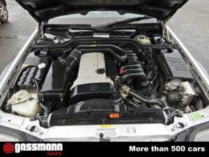 Image 14/15 of Mercedes-Benz SL 320 (1995)