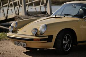 Image 5/77 de Porsche 911 2.7 S (1974)