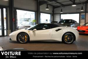 Image 7/50 of Ferrari 488 GTB (2015)
