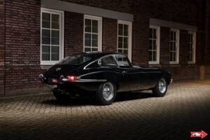Image 3/4 de Jaguar Type E 4.2 (1966)