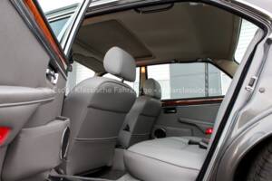 Immagine 35/46 di Jaguar XJ 12 (1986)