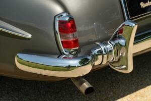 Imagen 41/50 de Mercedes-Benz 190 SL (1962)