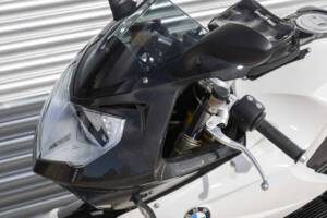 Image 37/47 of BMW HP2 Sport (2010)