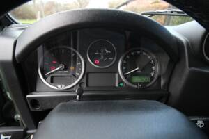 Bild 19/24 von Land Rover Defender 110 Heritage (2015)