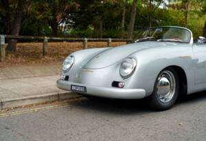 Image 12/35 of Porsche 356 1500 Speedster (1954)