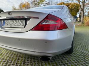Bild 11/51 von Mercedes-Benz CLS 350 (2005)