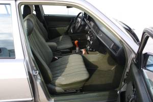 Imagen 4/12 de Mercedes-Benz 190 D (1986)