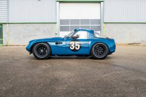 Image 2/18 of TVR Griffith 400 (1965)