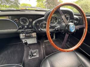Image 29/30 de Aston Martin DB 4 (1959)
