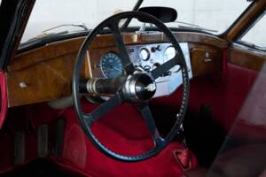 Image 36/48 of Jaguar XK 120 FHC (1954)
