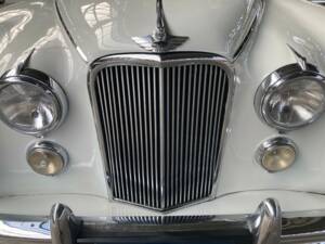 Image 22/38 of Jaguar Mk VII (1952)