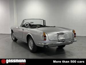 Immagine 7/15 di Alfa Romeo 2600 Spider (1966)