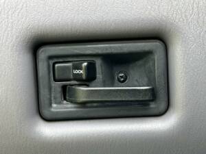 Bild 33/38 von Jeep Wrangler Sport Hardtop 2.5 (1997)