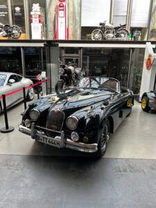 Image 2/19 de Jaguar XK 150 OTS (1958)