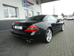 Bild 4/18 von Mercedes-Benz SL 500 (2009)