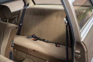 Image 26/76 of BMW 323i (1982)