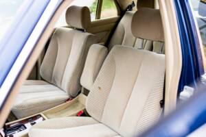 Bild 34/49 von Mercedes-Benz 560 SEL (1986)