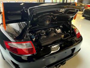 Bild 14/50 von Porsche 911 GT3 RS (2008)