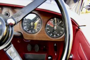 Image 20/35 of Bentley 3 1&#x2F;2 Litre (1934)