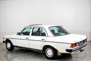 Bild 8/46 von Mercedes-Benz 240 D (1982)