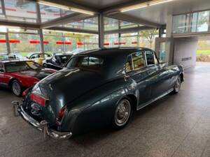 Image 30/36 of Bentley S 3 (1965)