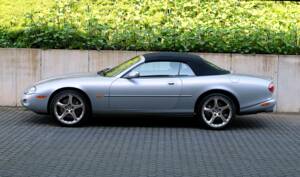 Bild 2/36 von Jaguar XKR (2001)