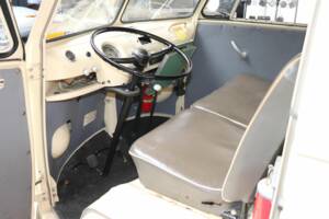 Immagine 2/8 di Volkswagen T1 panel van (1965)