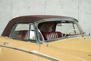 Immagine 22/50 di Mercedes-Benz 220 S Cabriolet (1958)