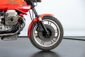Image 44/49 de Moto Guzzi 850 LeMans (1981)
