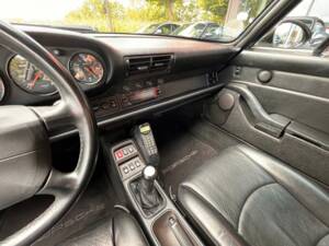 Image 11/19 of Porsche 911 Carrera 4 (1997)