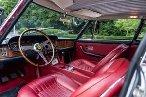 Afbeelding 13/15 van Ferrari 330 GT 2+2 (1965)