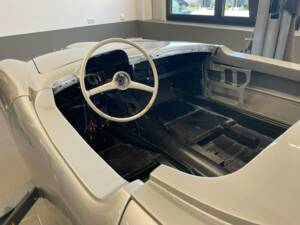 Image 19/54 of Mercedes-Benz 190 SL (1957)