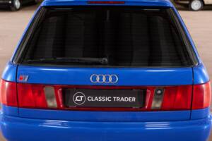Image 72/113 of Audi S6 Plus Avant (1996)
