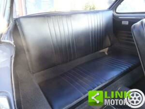 Image 8/10 of Volkswagen Karmann Ghia 1200 (1965)