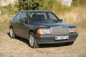 Image 3/41 of Mercedes-Benz 190 E 2.6 (1987)