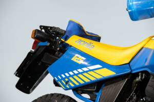 Image 33/50 of Aprilia DUMMY (1987)