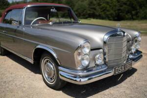 Afbeelding 16/36 van Mercedes-Benz 300 SE (1965)