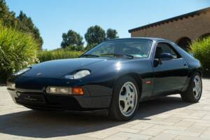 Afbeelding 2/50 van Porsche 928 GTS (1992)