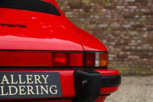 Afbeelding 49/50 van Porsche 911 Carrera 3.2 (1988)