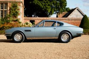 Image 2/16 de Aston Martin DBS V8 (1970)